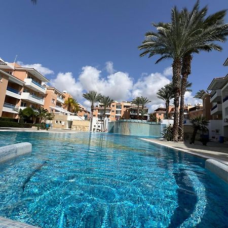 Iris Village Grand Apartment Paphos 外观 照片