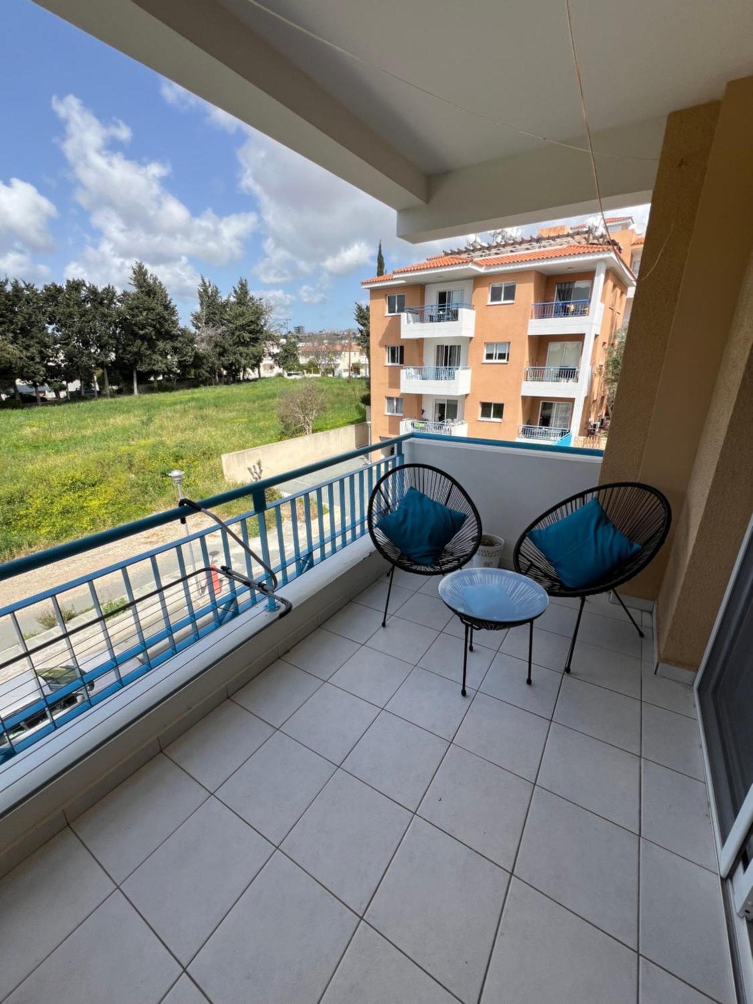 Iris Village Grand Apartment Paphos 外观 照片