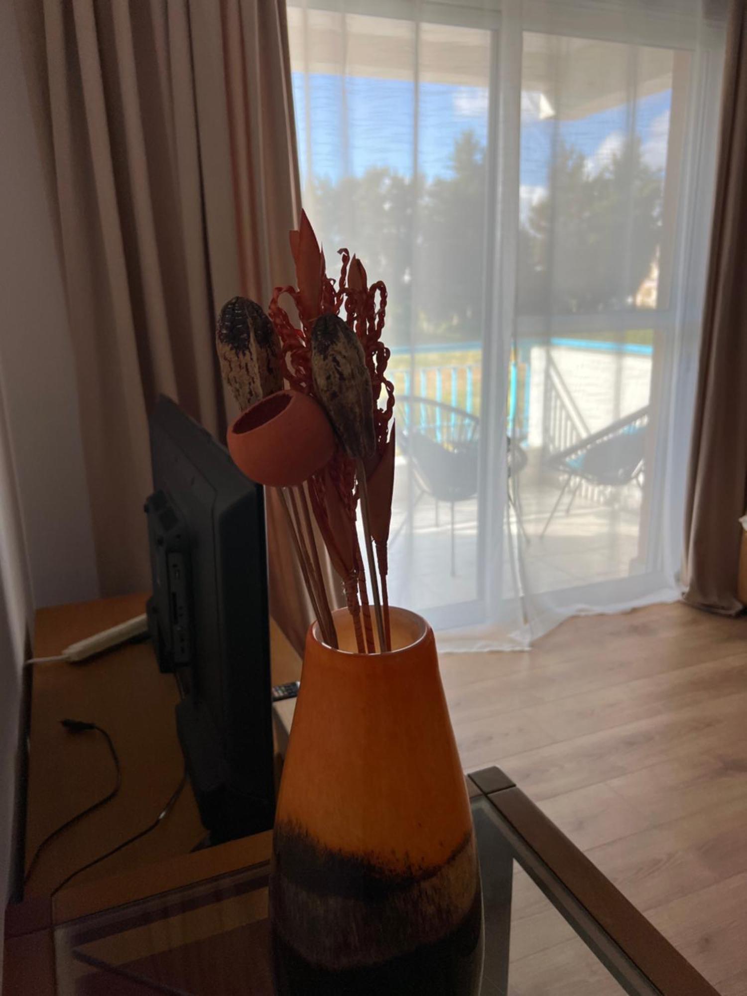 Iris Village Grand Apartment Paphos 外观 照片